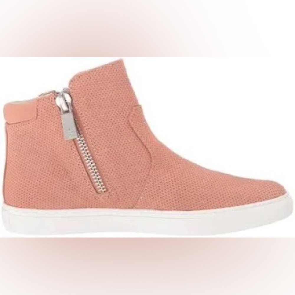 NIB Kenneth Cole Kiera Sued Sneaker Boots